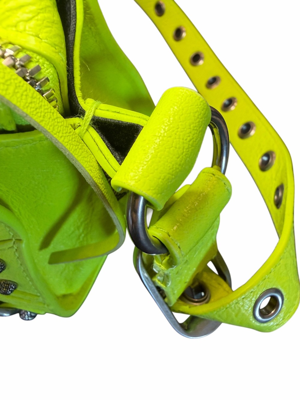 🎉 SOLD 🎉  BALENCIAGA Neo Cagole City XS – Fluo Neon Yellow Heart Rare - Picture 8 of 16